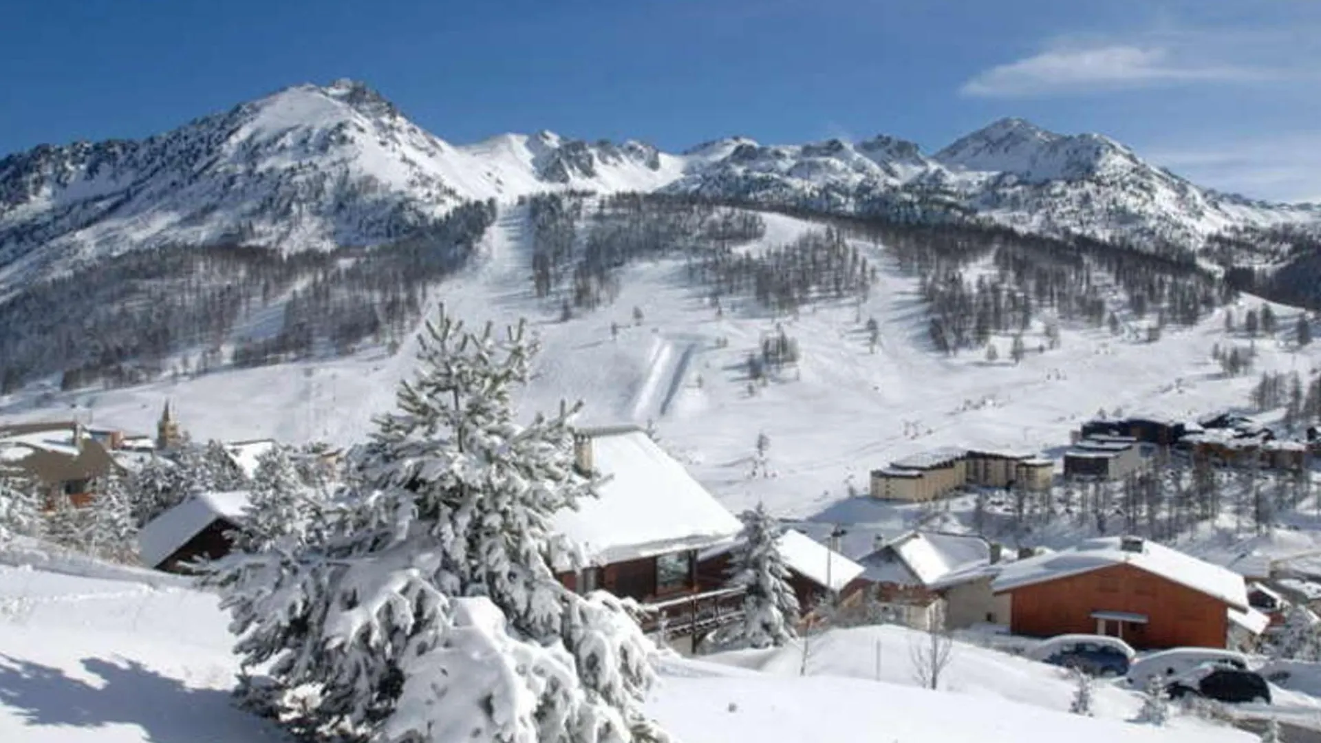 Studio Expose Sud Avec Balcon, A 200M Des Pistes Et Commerces, Animaux Acceptes - Fr-1-445-26 Montgenevre France