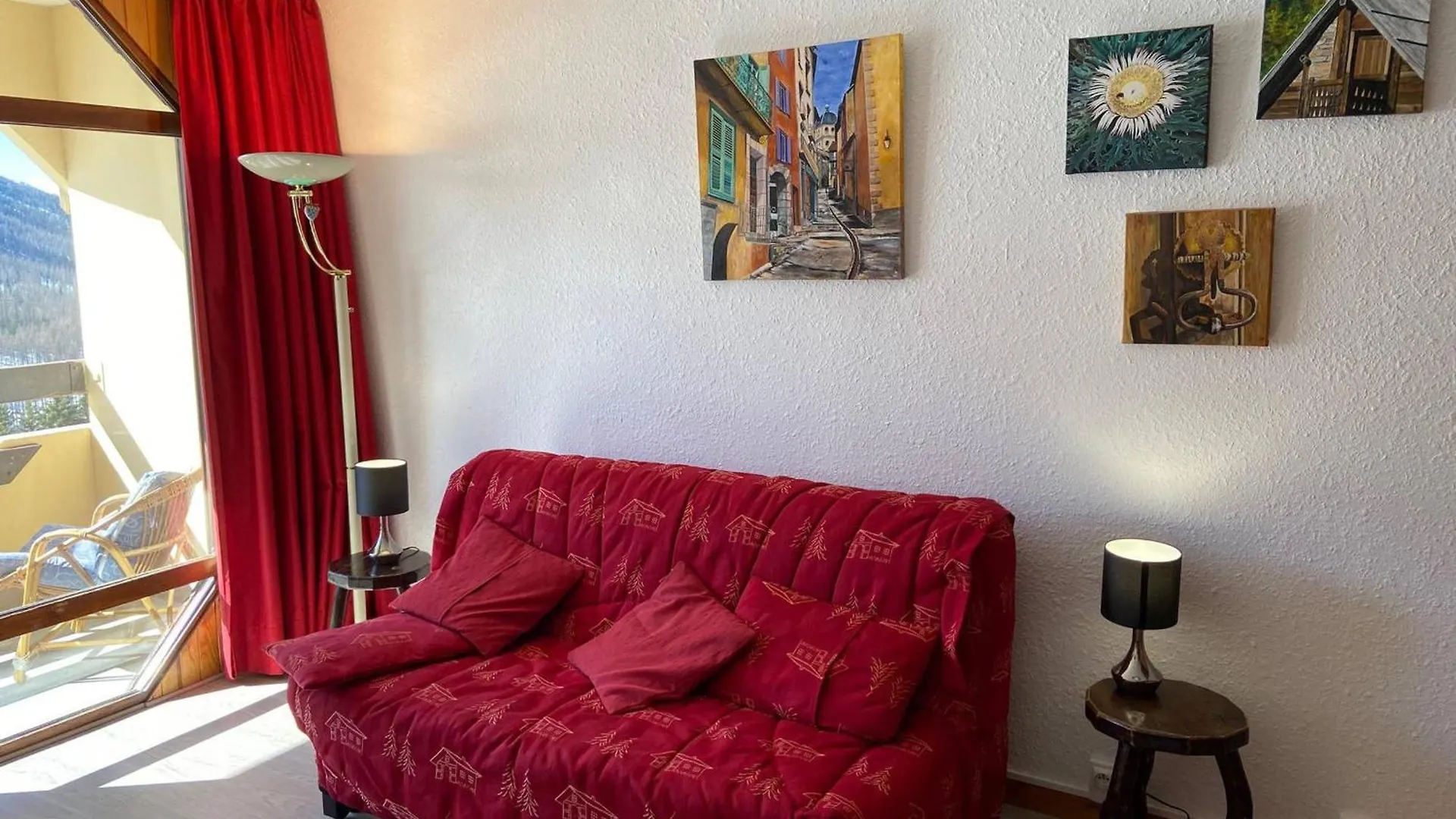 Studio Expose Sud Avec Balcon, A 200M Des Pistes Et Commerces, Animaux Acceptes - Fr-1-445-26 Montgenevre 0*,  France